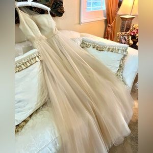 One-Shoulder Tulle Evening Gown in Champagne
